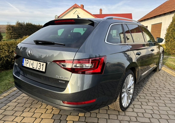 Skoda Superb cena 69999 przebieg: 267852, rok produkcji 2017 z Pińczów małe 781